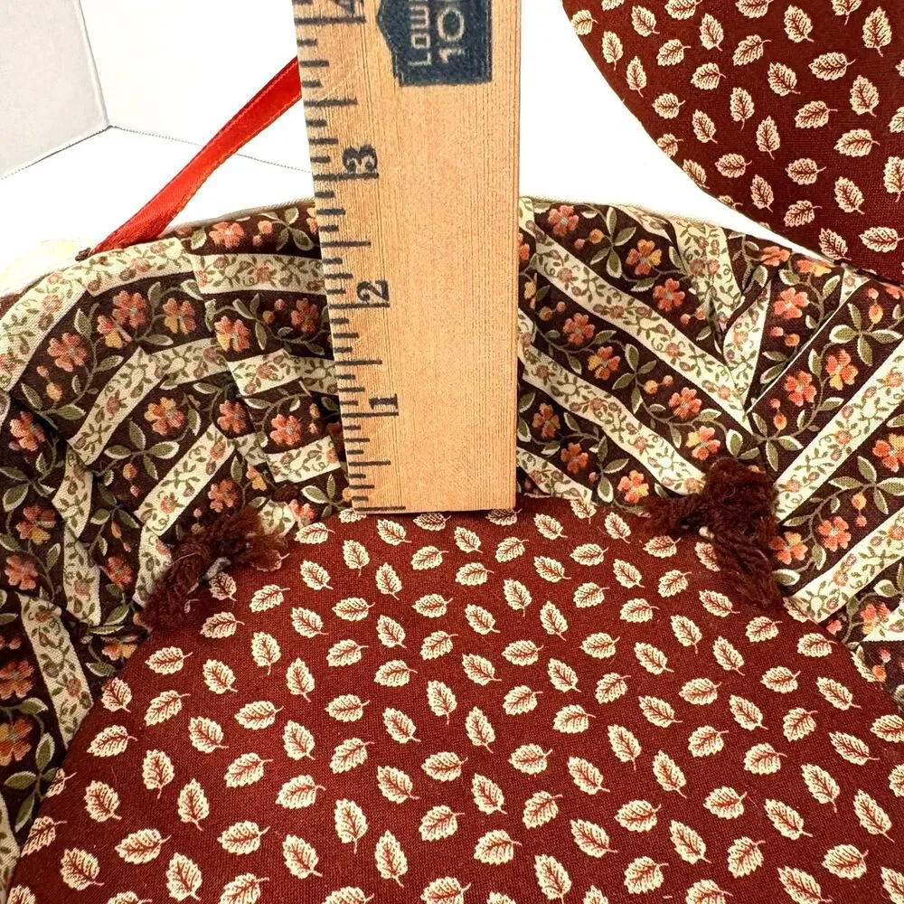 Calico Floral Quilted Sewing Box w/Eyelet Lace Mid-Century Craft Basket Vintage
